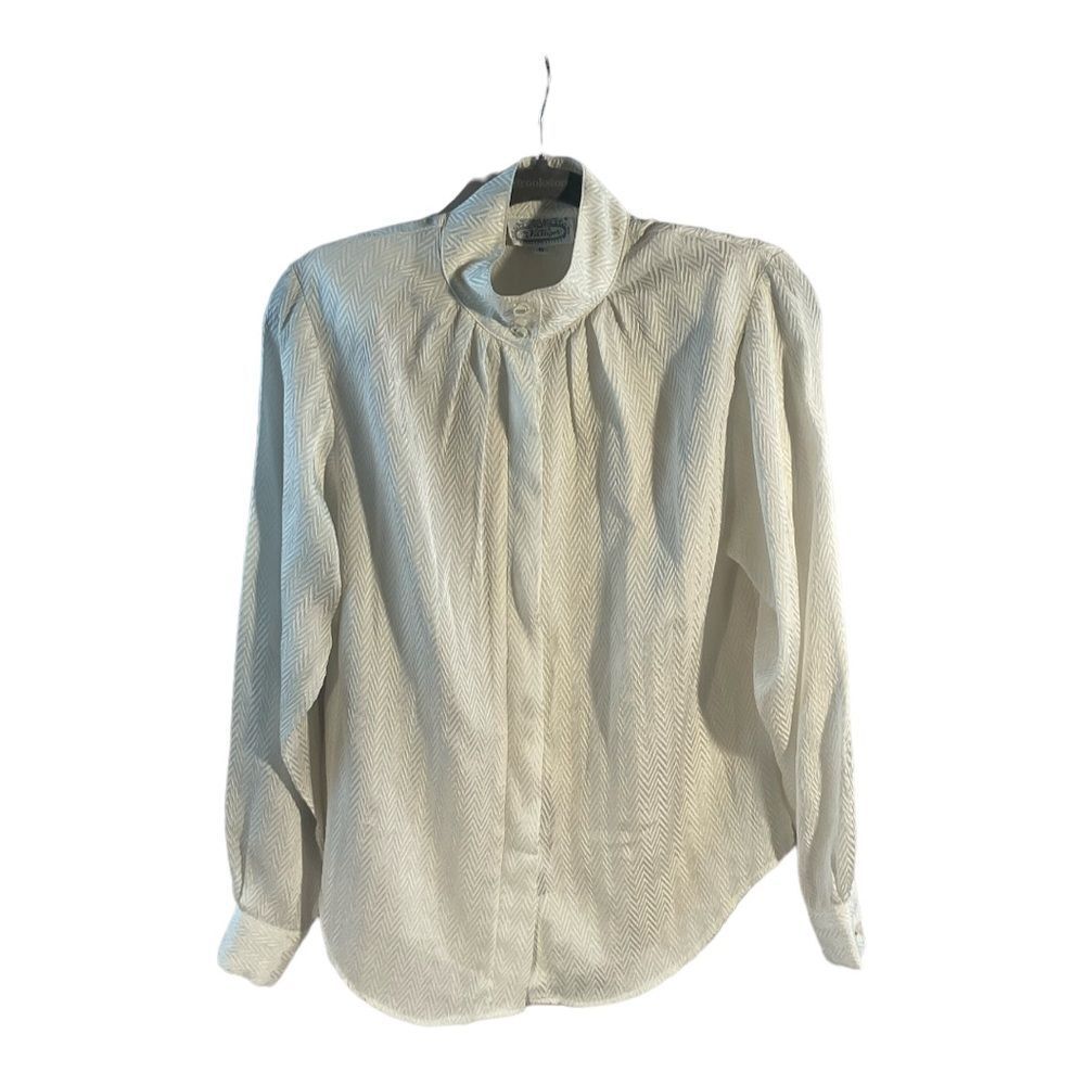 The Villager Women’s Vintage Size 6 Long Sleeve white Clip Dot Blouse Top - Picture 1 of 13